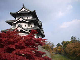 Hirosaki Castle Chrysanthemum and Maple Festival